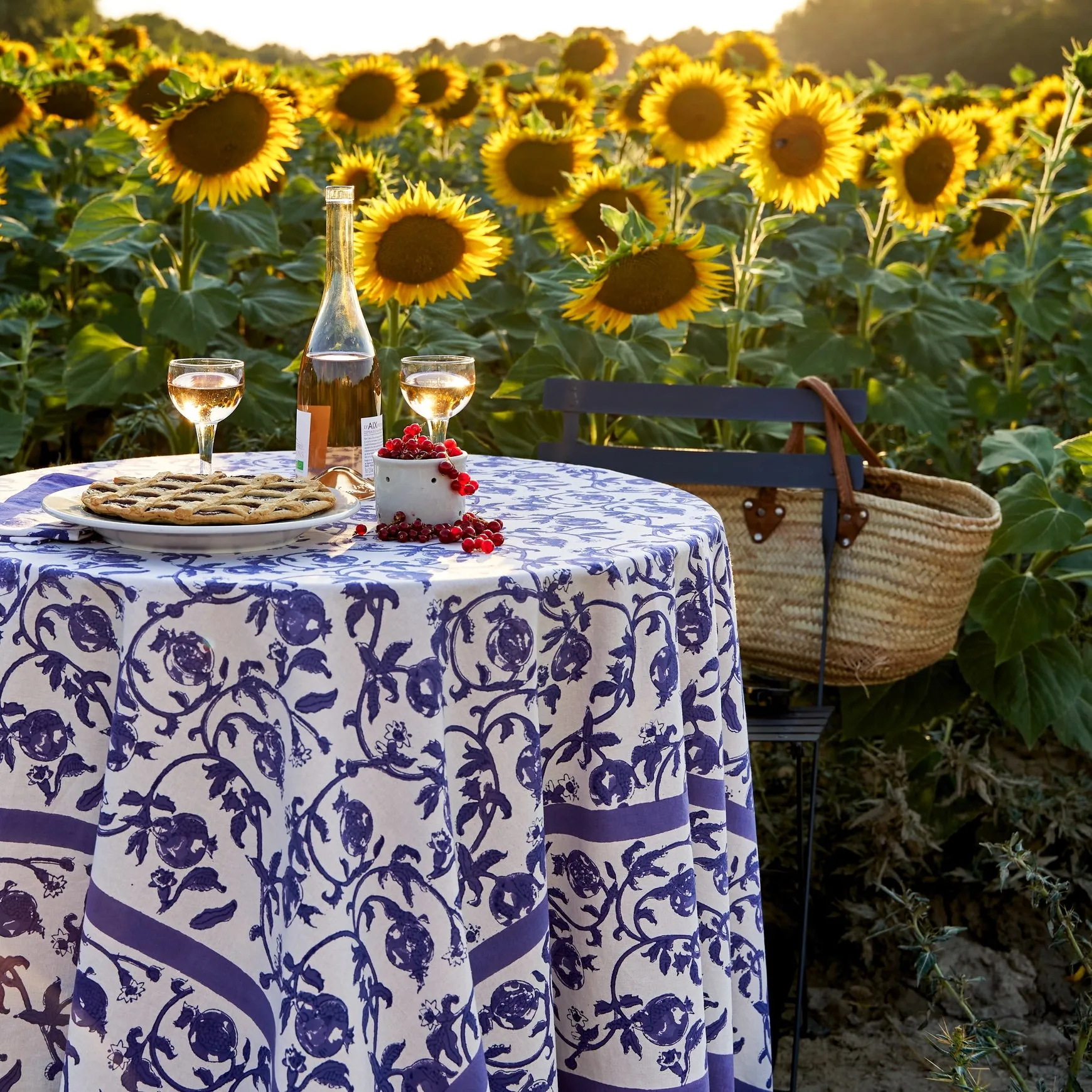 French Tablecloth Granada Violet Bleu