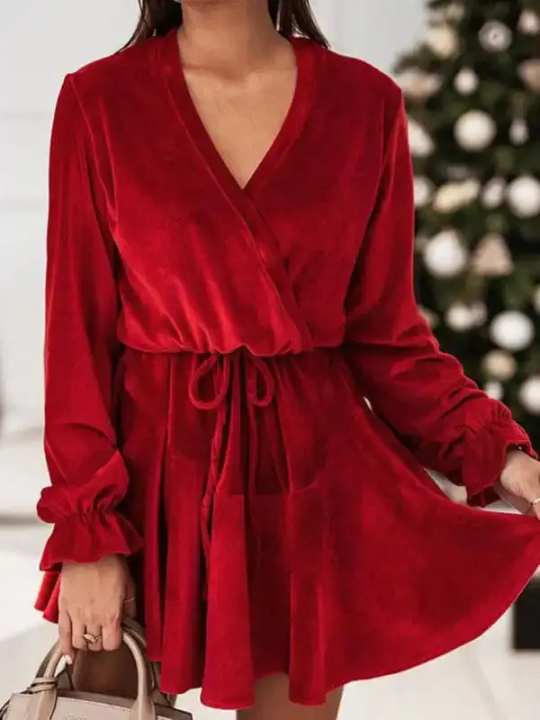 New women’s fashionable long-sleeved V-neck Korean velvet autumn and winter dress